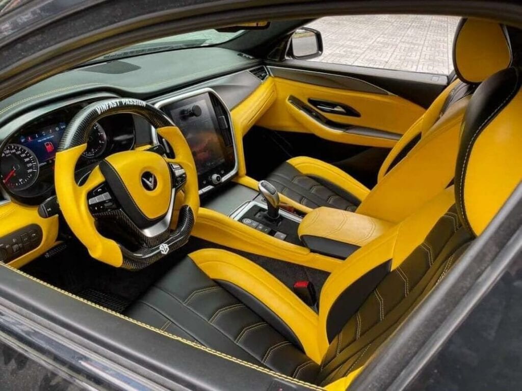 Nội thất Lux A2.0 độ phong cách Lamborghini