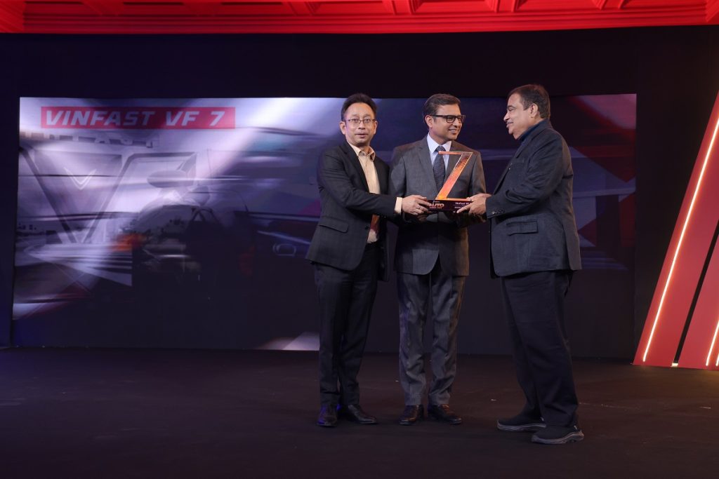VinFast VF 7 đạt giải “Thiết kế của năm” tại Zee Media Auto Summit 2025 – Khẳng định thương hiệu VinFast tại Nha Trang